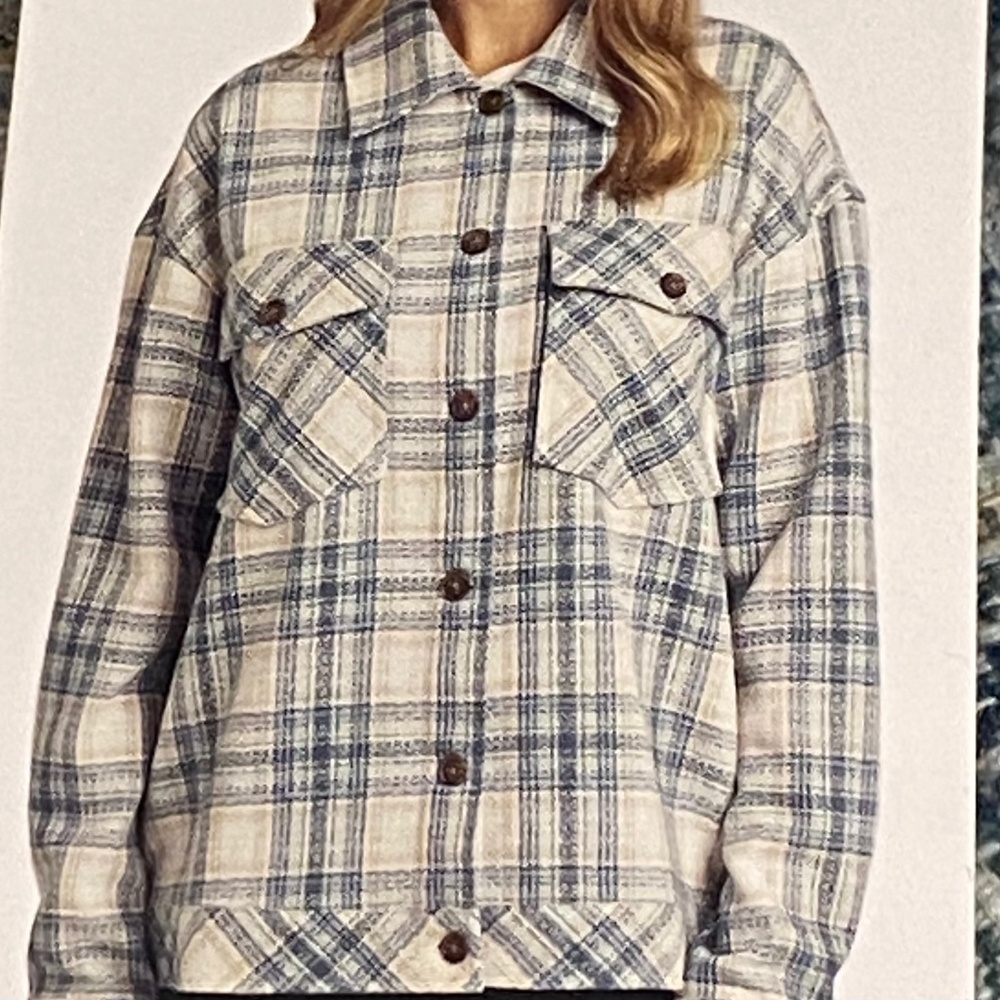 Boston Traders Women's White and Blue Plaid Shacket Shirt Jacket